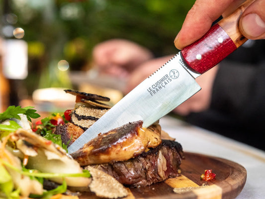 Arts de la table : Pourquoi l'Esperluète de table est le couteau à viande qu'il vous faut (Testé et Validé !)