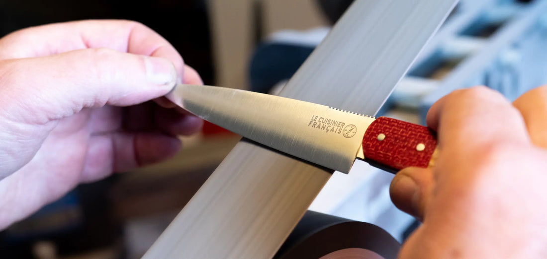 Acier Inox et bois stabilisé : Comment bien choisir et entretenir son couteau pliant artisanal ?
