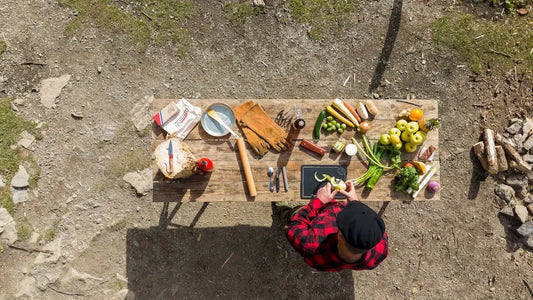 Équipement bivouac : Comment cuisiner de vrais repas en pleine nature ? (+ recette bonus)