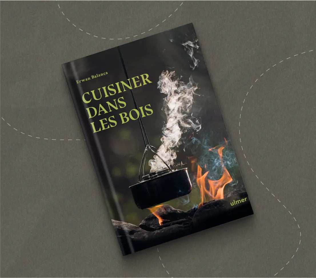 Pochette avant du livre "Cuisiner dans les bois"