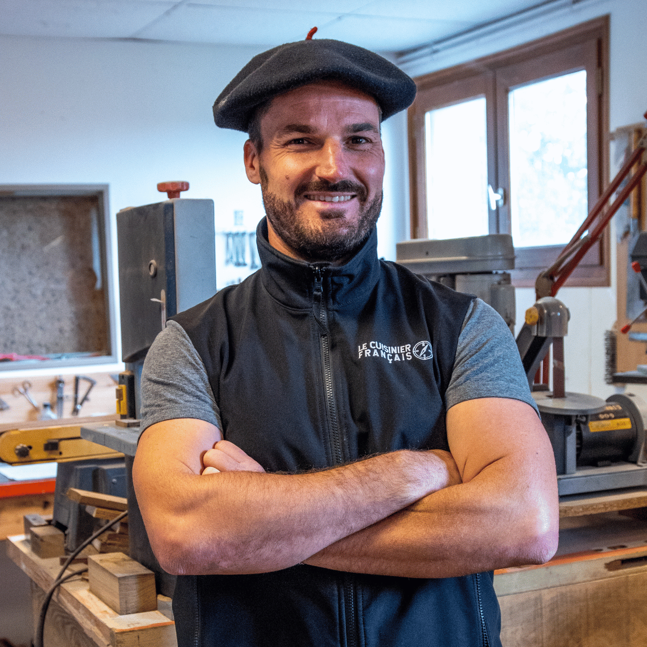 Béret du Cuisinier Français L’icône du feu et du goût