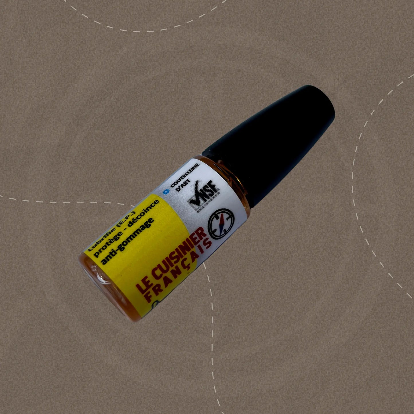 Special lubricating oil for folding knives